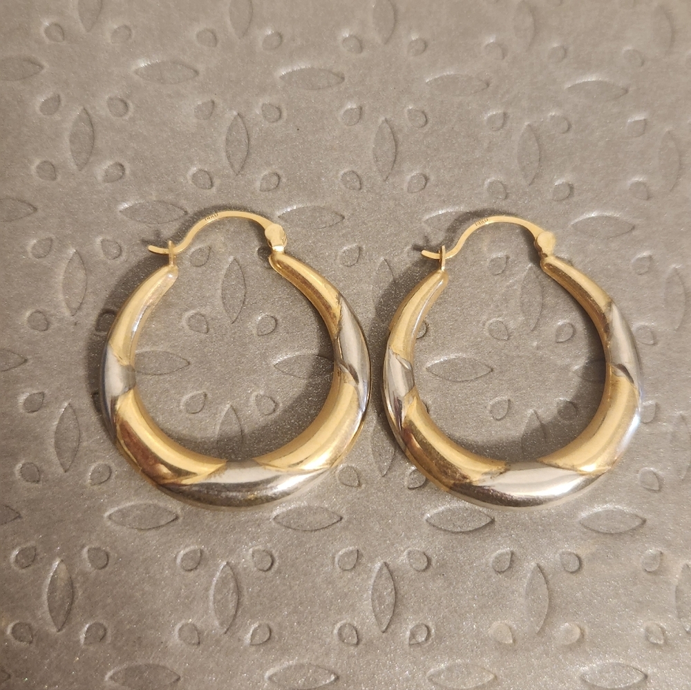 Two-Tone Hoop Earrings – Silver-Plated w/ 14K Gold Posts – Lightweight ✨